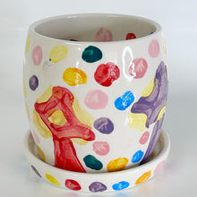 Load image into Gallery viewer, Love Blooms Planter