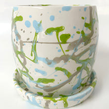 Load image into Gallery viewer, Love Blooms Planter