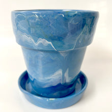 Load image into Gallery viewer, Flower Pot with Saucer Small