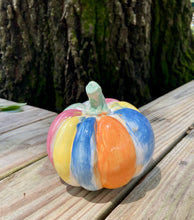 Load image into Gallery viewer, Small Round Pumpkin
