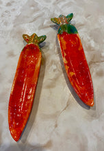 Load image into Gallery viewer, Carrot Dish (not wrapped)
