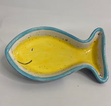 Load image into Gallery viewer, Lil&#39; Fish Pet Bowl
