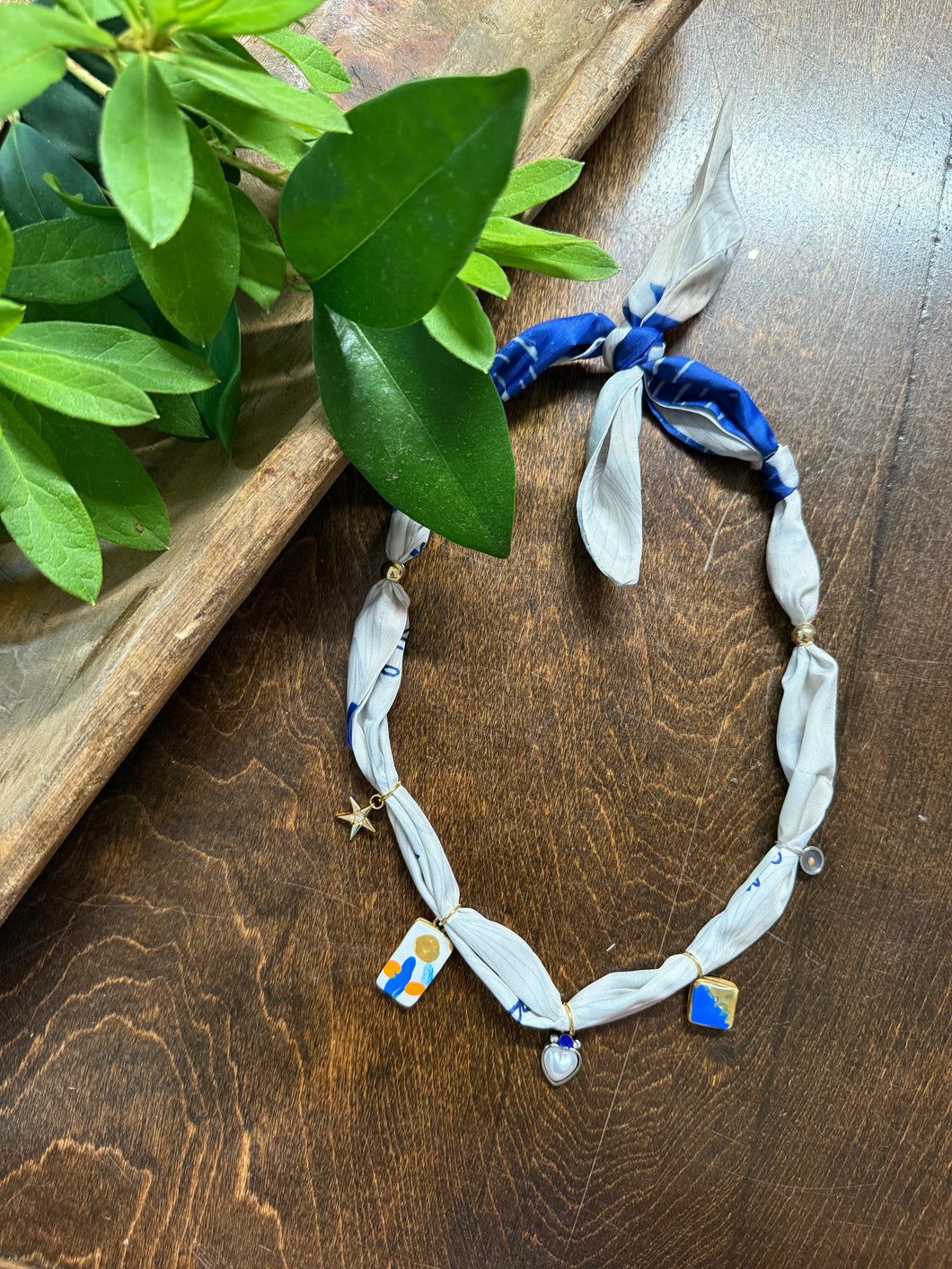 Central Spark Bandana Necklace