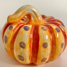 Load image into Gallery viewer, Squatty Gourd Mighty Tot
