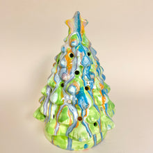 Load image into Gallery viewer, Classic Tree Votive
