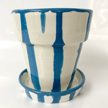 Load image into Gallery viewer, Flower Pot with Saucer Small
