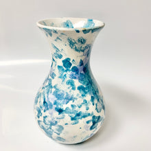 Load image into Gallery viewer, Amada Vase
