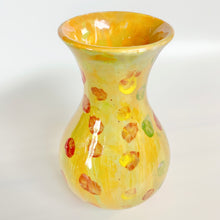 Load image into Gallery viewer, Amada Vase
