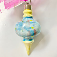 Load image into Gallery viewer, Small Retro Ornament
