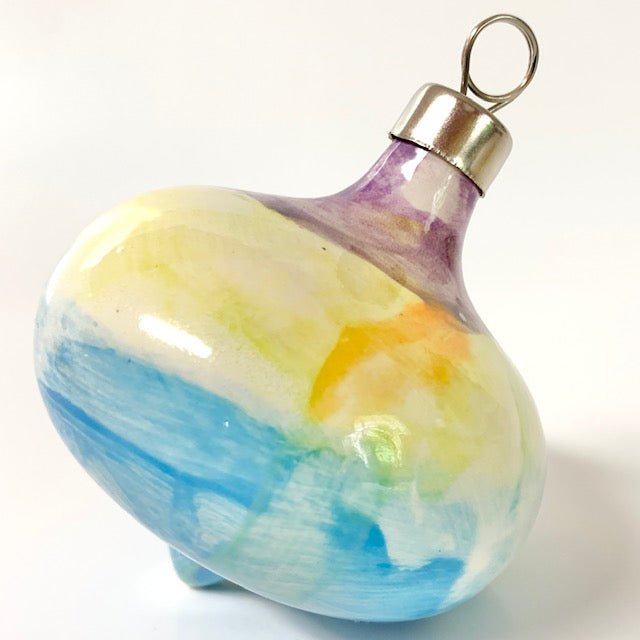 Curvy Retro Ornament